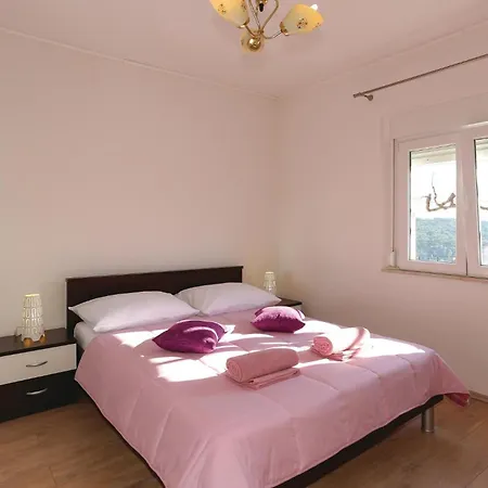 2 Bedroom Amazing In Casa de Férias *